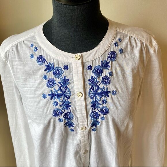 EDDIE BAUER White Button Down Top Shirt Blue Embroidered Floral Cotton - Picture 3 of 12
